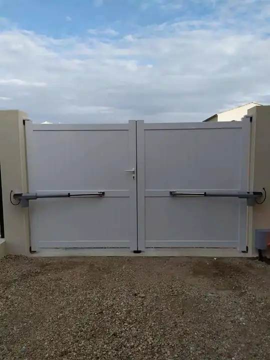 Portails — réalisation JoseMServices dans l'Hérault (1)