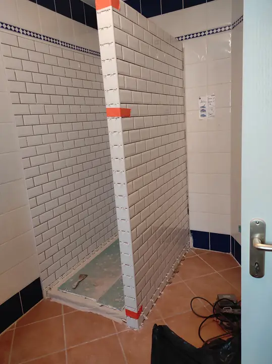 Salles de bain — réalisation JoseMServices dans l'Hérault (13)